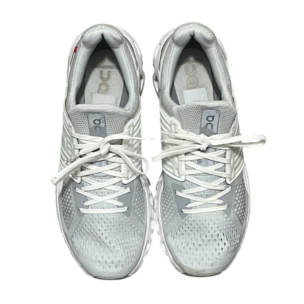 On Cloudswift Glacier/White, Women's Size 9